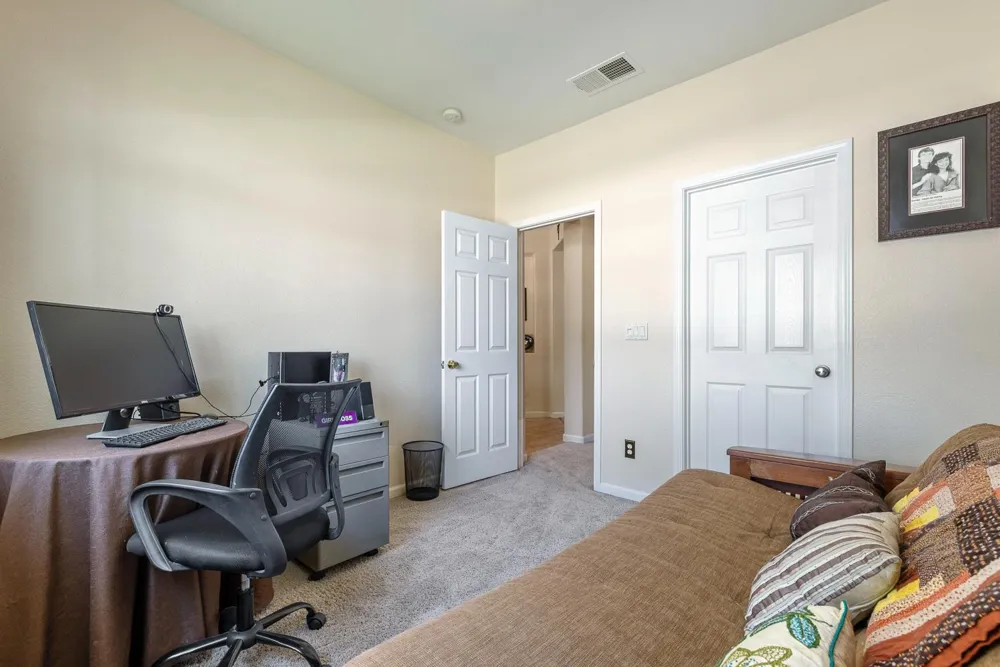 893 Chianti Circle Coalinga, CA 93210