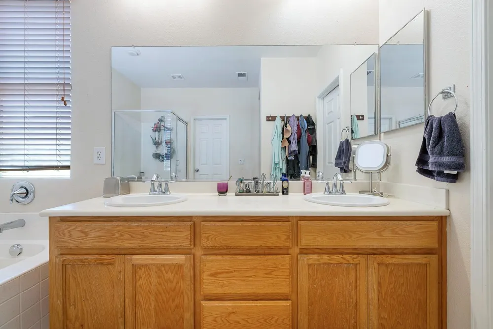 893 Chianti Circle Coalinga, CA 93210