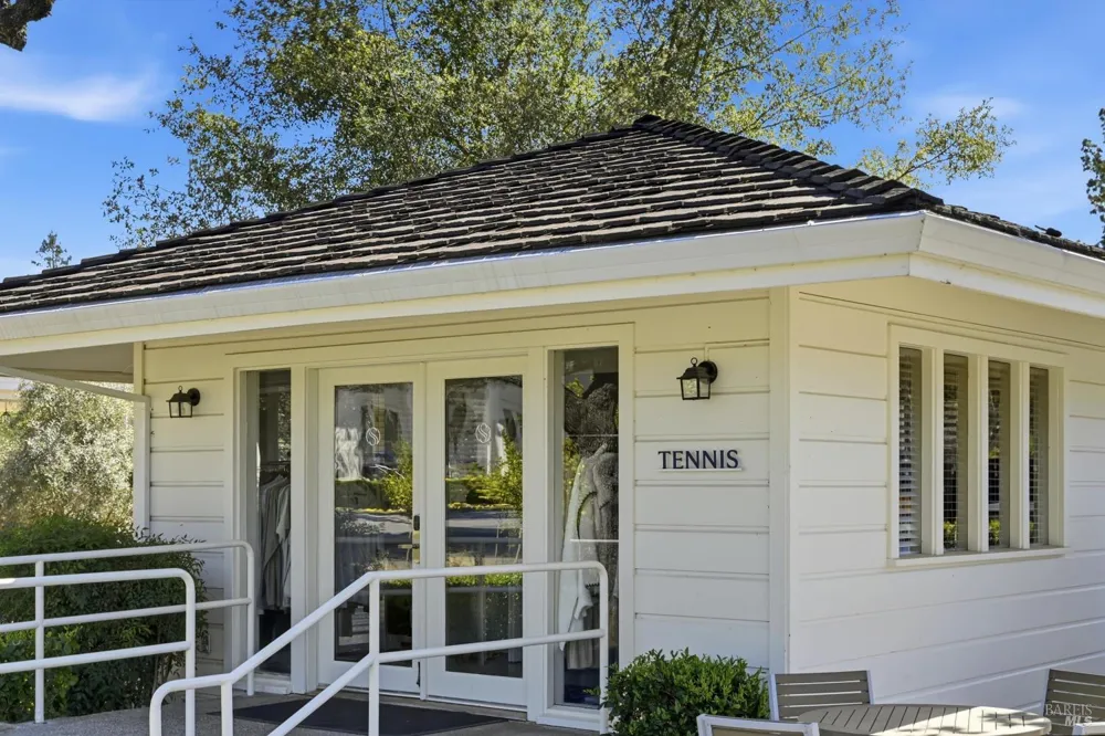 548 Westgate Drive Napa, CA 94558
