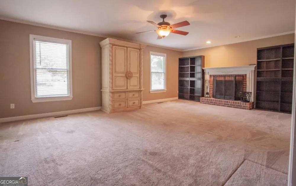 17 Mountain Oaks DR Carrollton, GA 30116