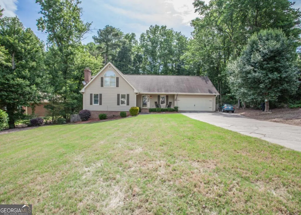 17 Mountain Oaks DR Carrollton, GA 30116