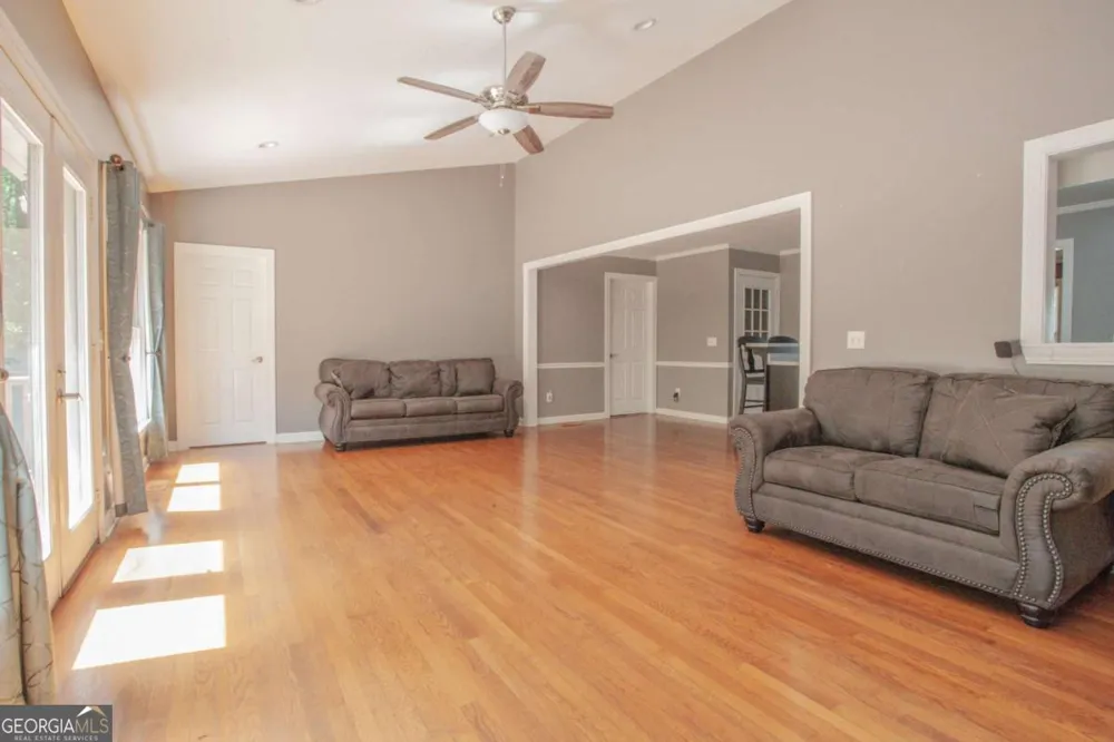 17 Mountain Oaks DR Carrollton, GA 30116