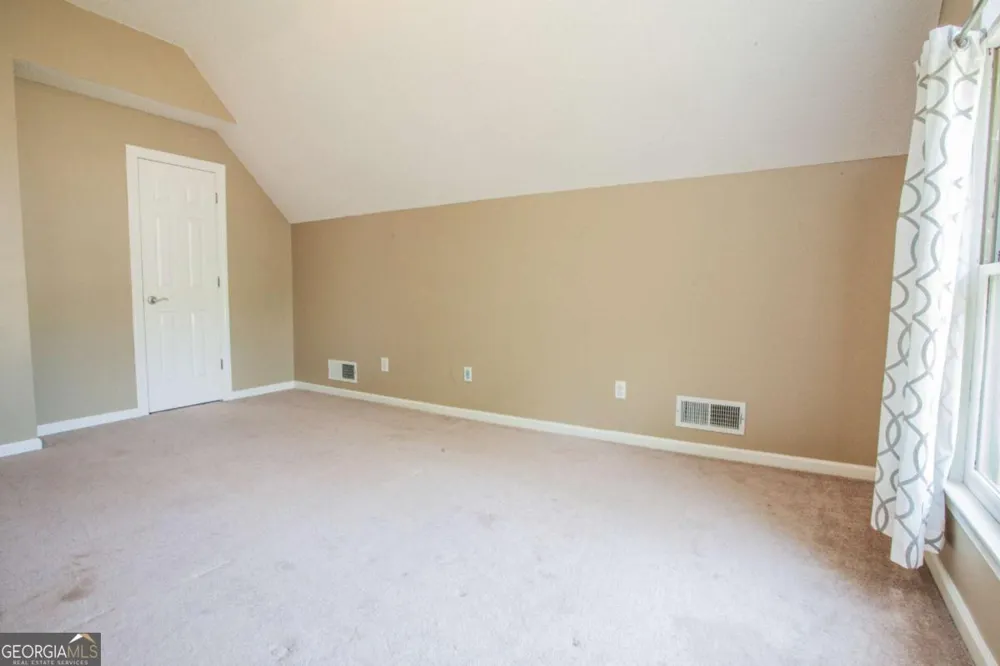 17 Mountain Oaks DR Carrollton, GA 30116