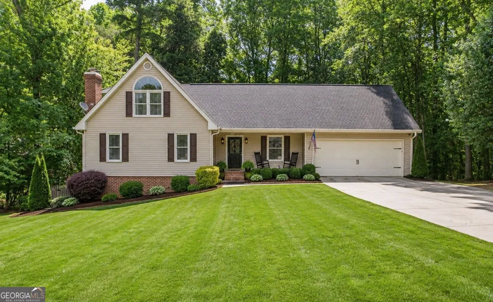 17 Mountain Oaks DR Carrollton, GA 30116