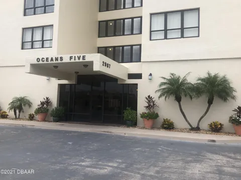 2987 S Atlantic Avenue #1504