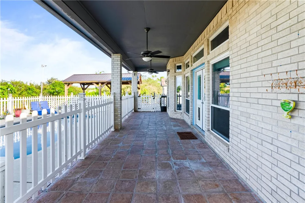 549 House Ave Sandia, TX 78383