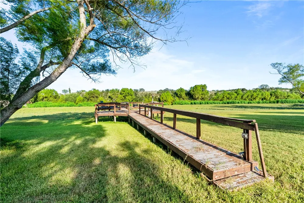 549 House Ave Sandia, TX 78383