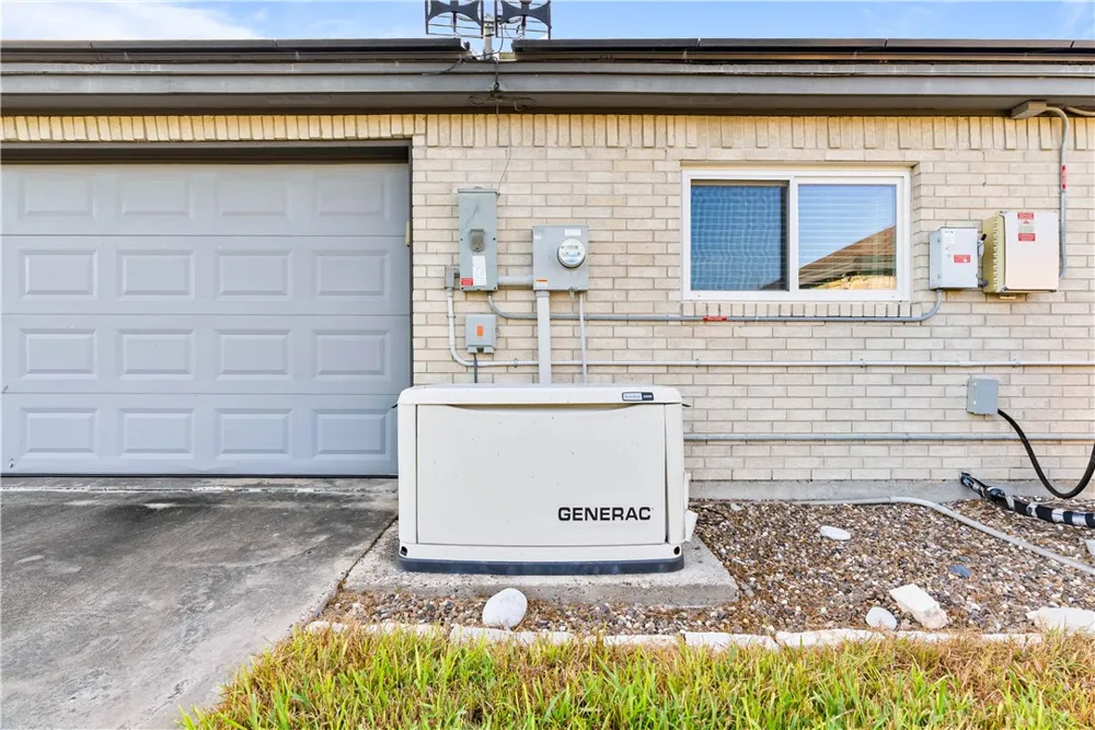 549 House Ave Sandia, TX 78383