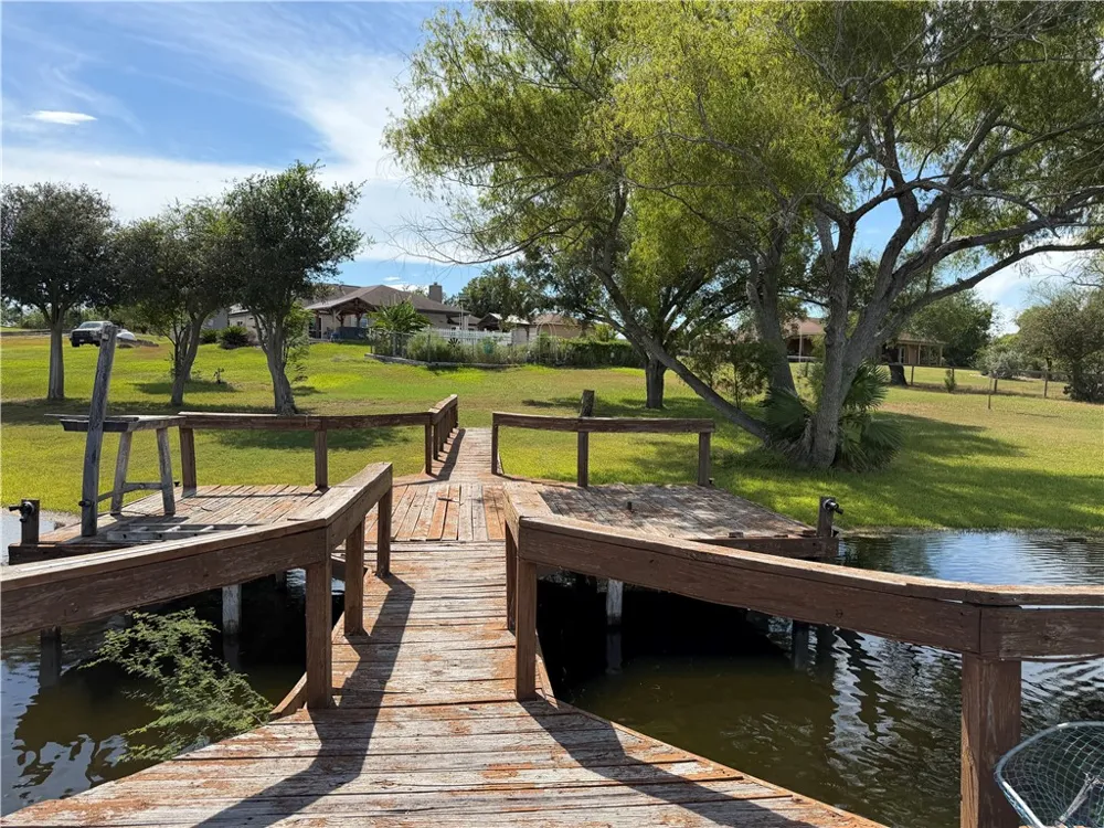 549 House Ave Sandia, TX 78383