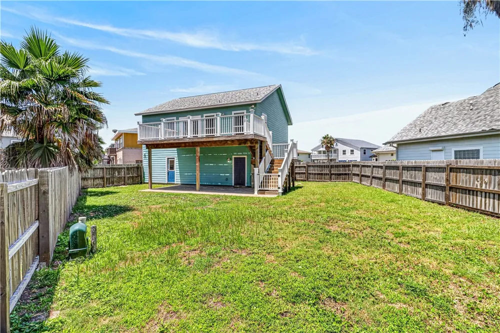 909 Whispering Sands Street Port Aransas, TX 78373