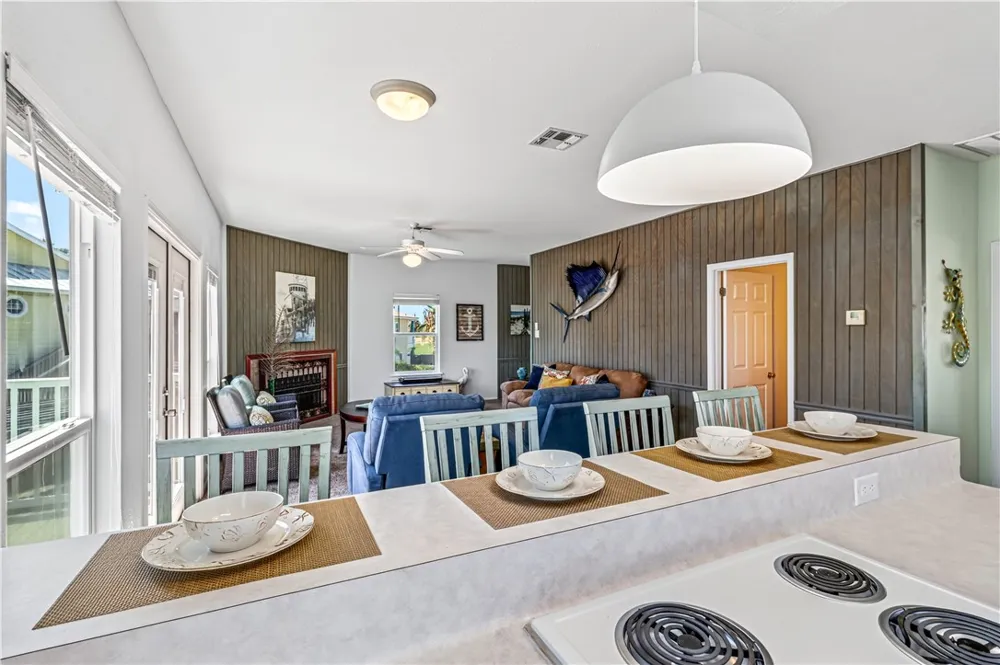 909 Whispering Sands Street Port Aransas, TX 78373