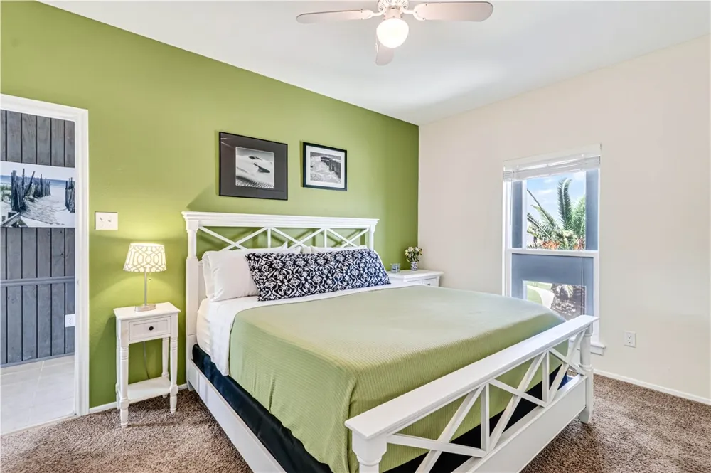 909 Whispering Sands Street Port Aransas, TX 78373
