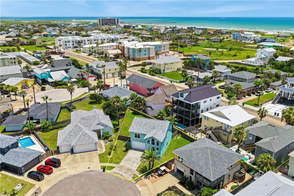 909 Whispering Sands Street Port Aransas, TX 78373