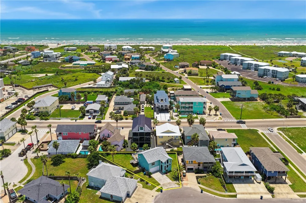 909 Whispering Sands Street Port Aransas, TX 78373