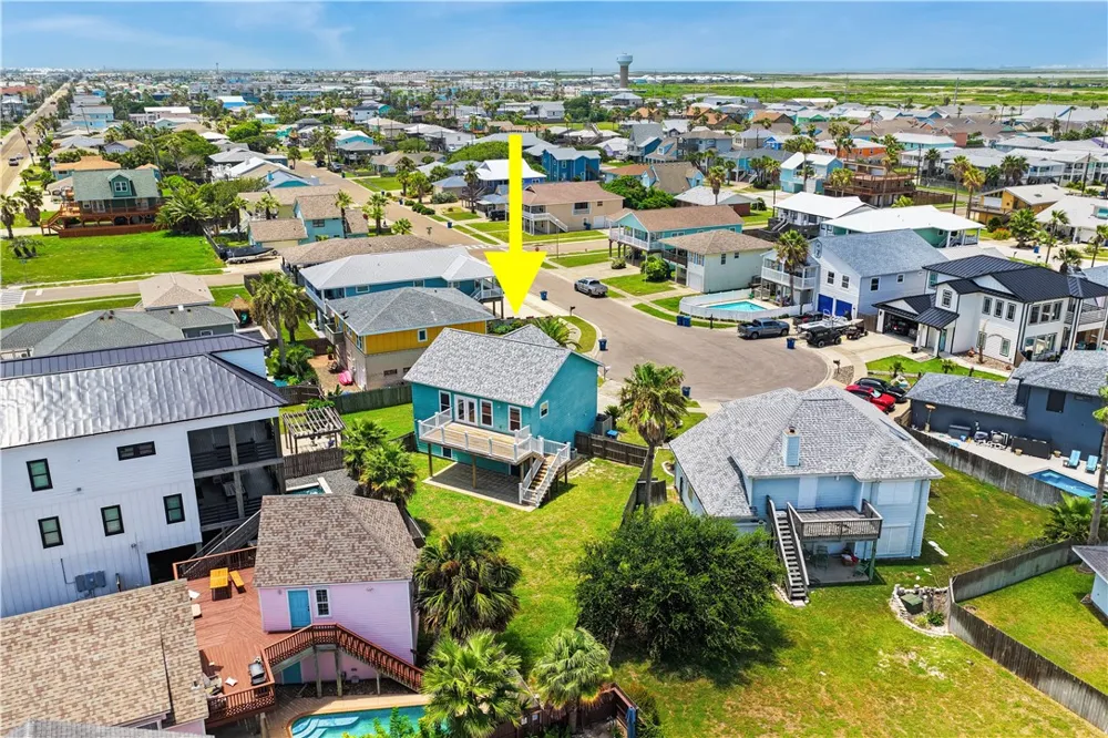 909 Whispering Sands Street Port Aransas, TX 78373