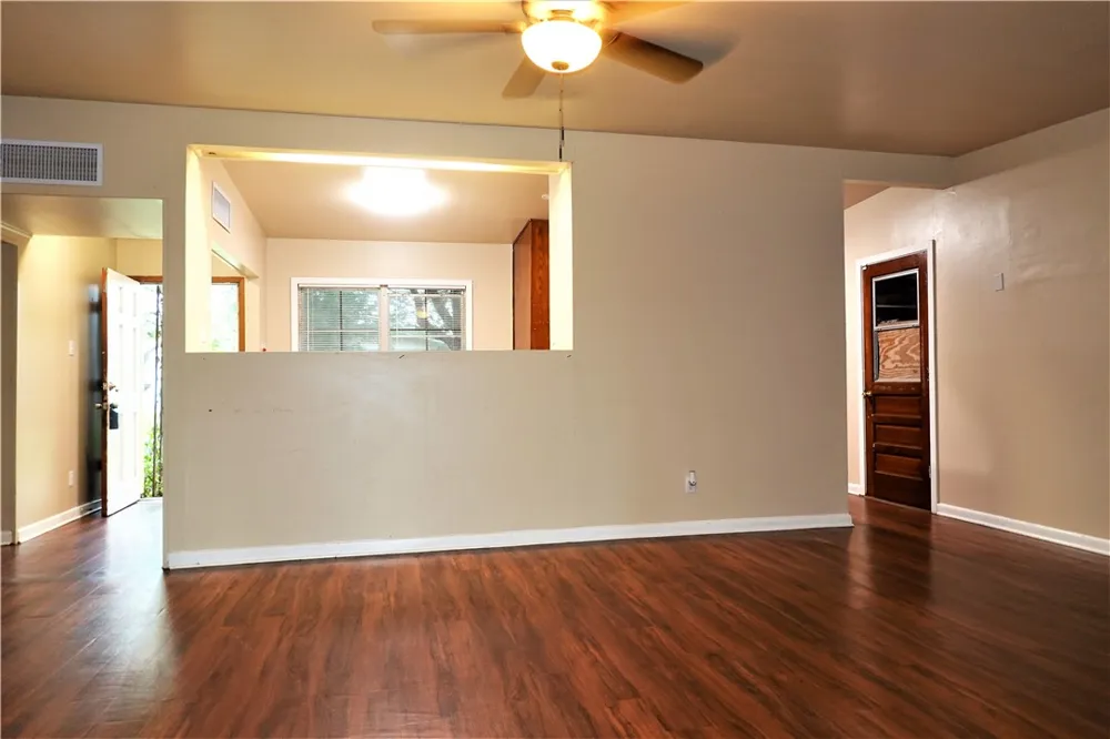 620 Reynolds Avenue Taft, TX 78390