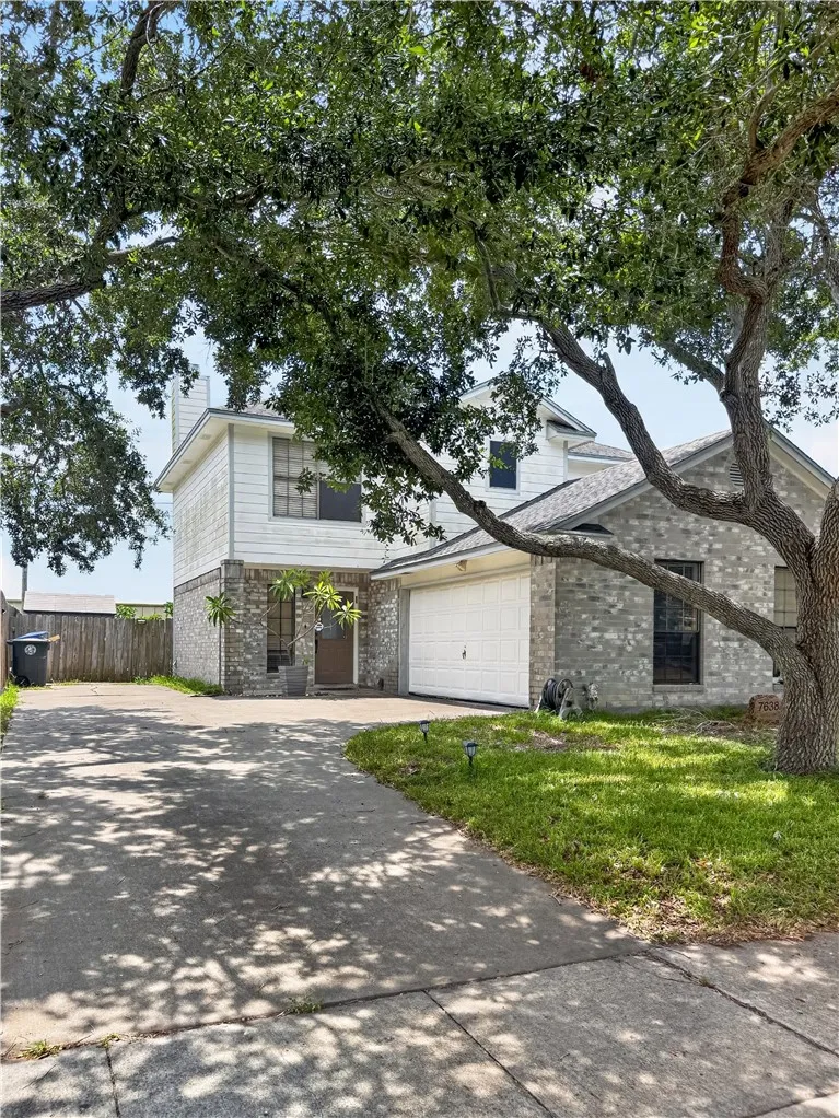 7638 Clearbrook Drive Corpus Christi, TX 78413