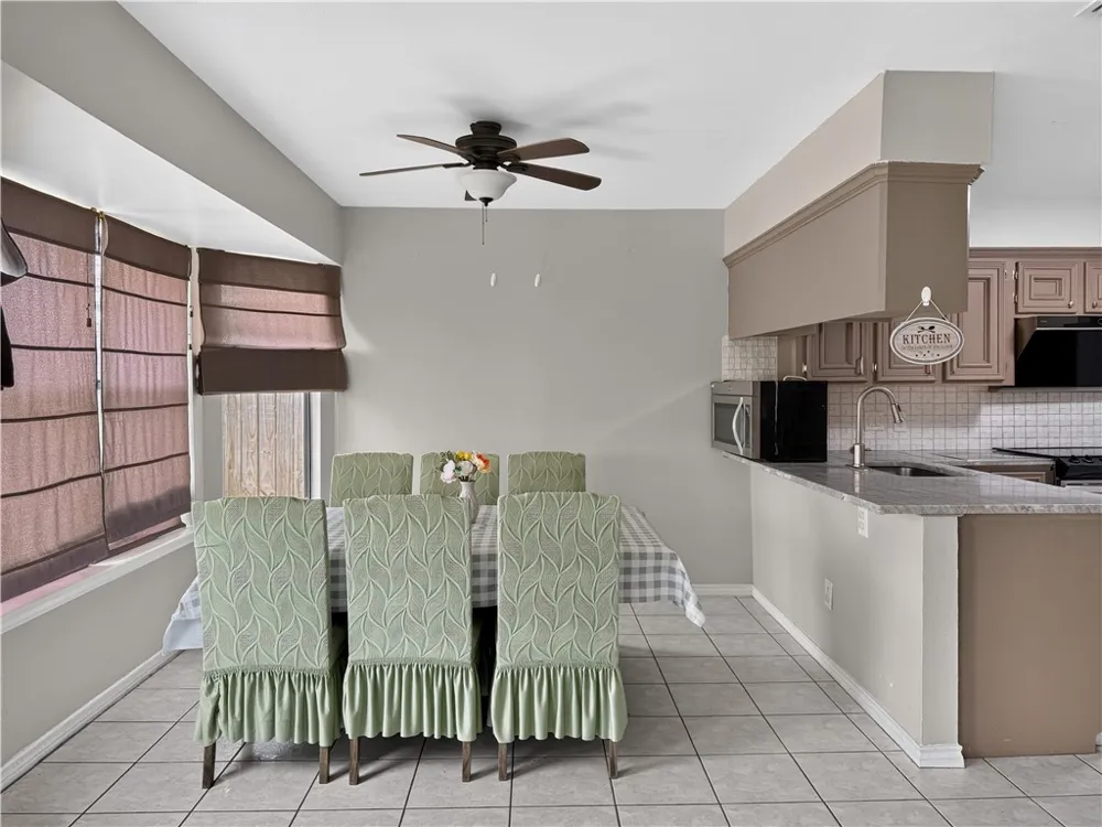 7638 Clearbrook Drive Corpus Christi, TX 78413