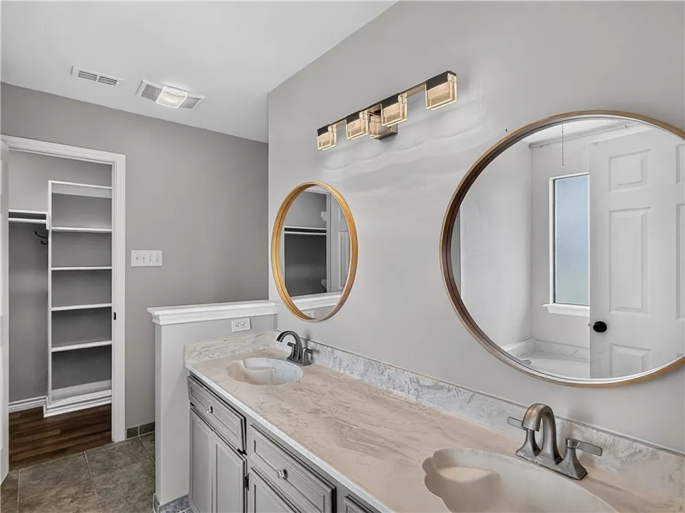 7638 Clearbrook Drive Corpus Christi, TX 78413