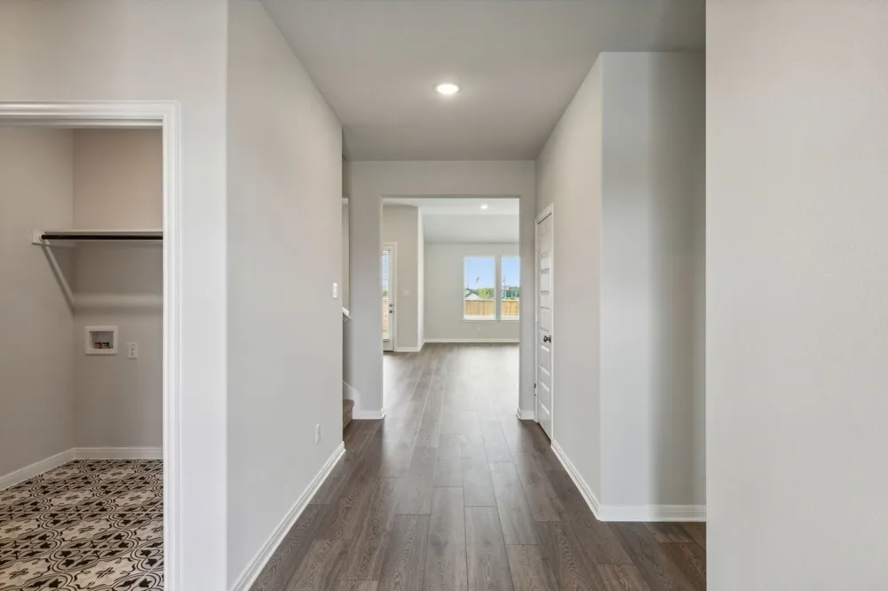 724 Metallic Tree Lane Van Alstyne, TX 75495