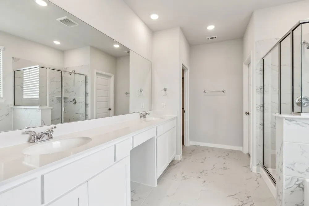 724 Metallic Tree Lane Van Alstyne, TX 75495