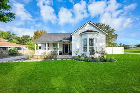 308 S Masonic Street