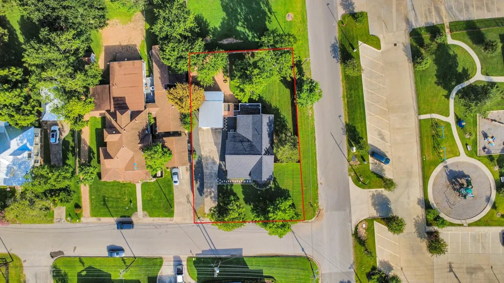 308 S Masonic Street Bellville, TX 77418