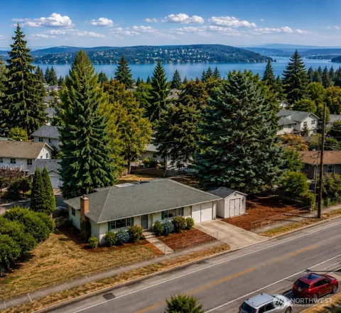 10246 RENTON AVE S
