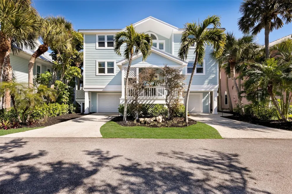585 BUTTONWOOD BAY DRIVE Boca Grande, FL 33921