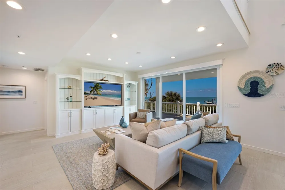 585 BUTTONWOOD BAY DRIVE Boca Grande, FL 33921