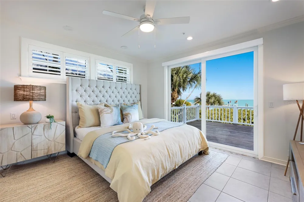 585 BUTTONWOOD BAY DRIVE Boca Grande, FL 33921