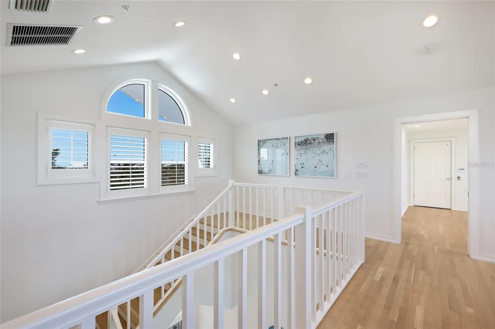 585 BUTTONWOOD BAY DRIVE Boca Grande, FL 33921