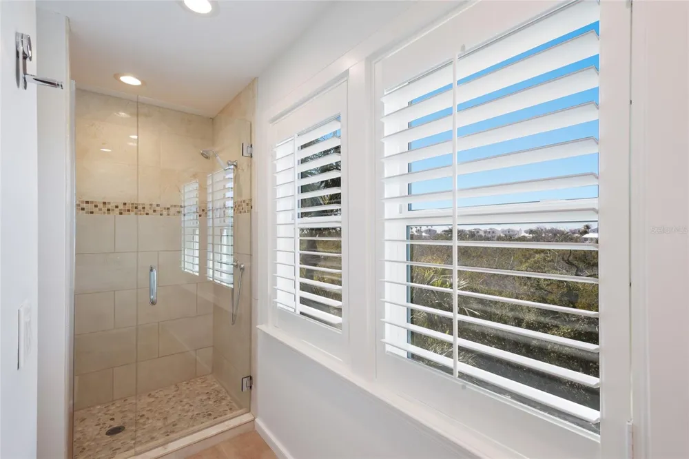585 BUTTONWOOD BAY DRIVE Boca Grande, FL 33921