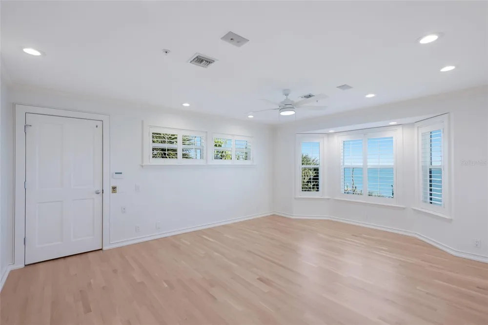 585 BUTTONWOOD BAY DRIVE Boca Grande, FL 33921