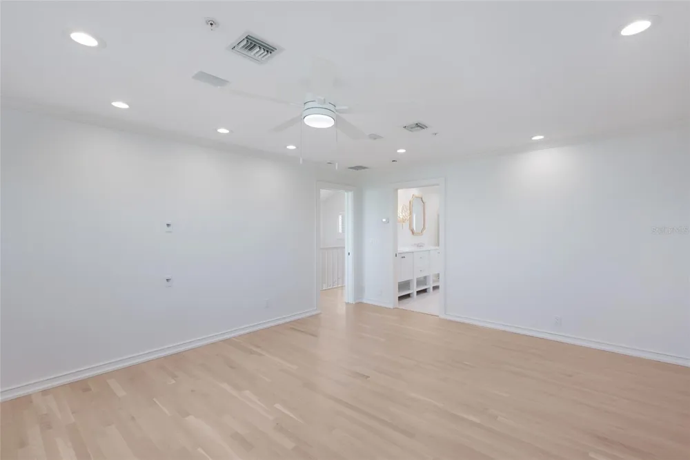 585 BUTTONWOOD BAY DRIVE Boca Grande, FL 33921
