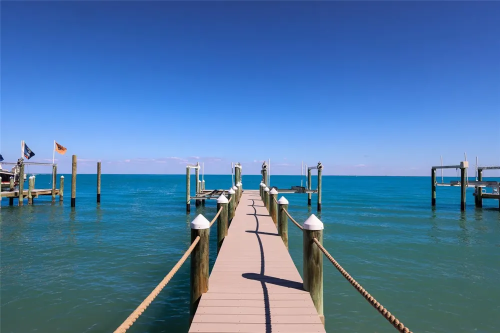 585 BUTTONWOOD BAY DRIVE Boca Grande, FL 33921