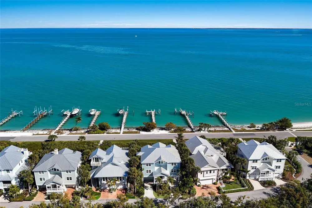585 BUTTONWOOD BAY DRIVE Boca Grande, FL 33921