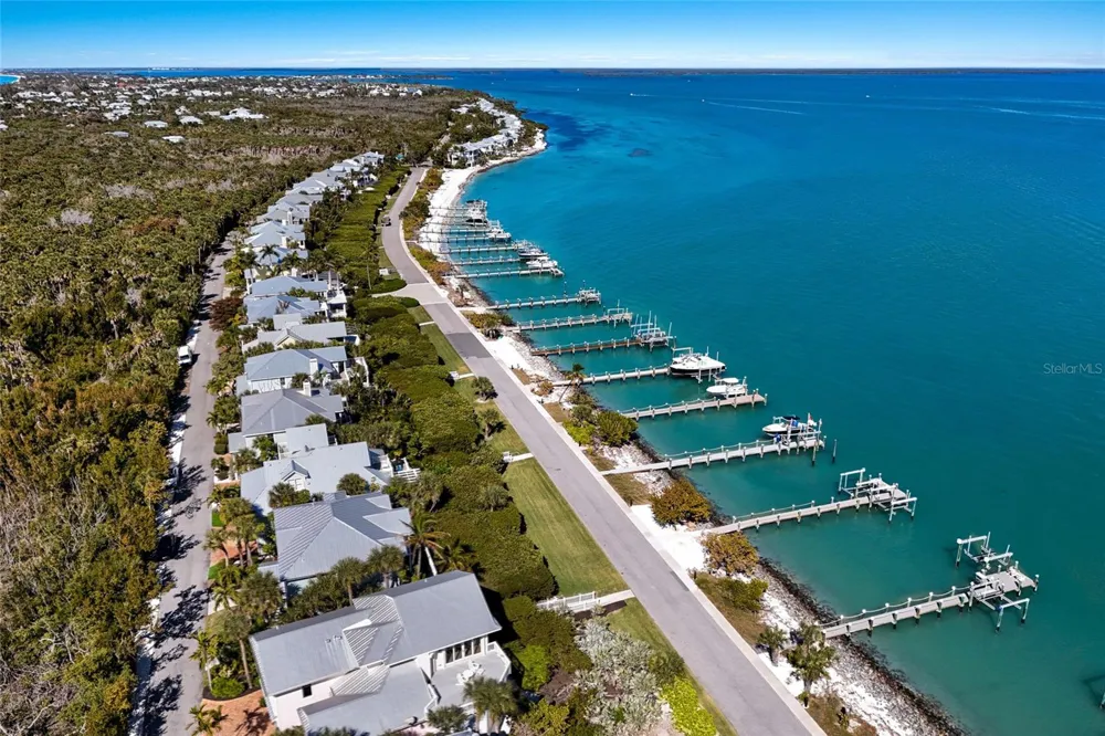 585 BUTTONWOOD BAY DRIVE Boca Grande, FL 33921