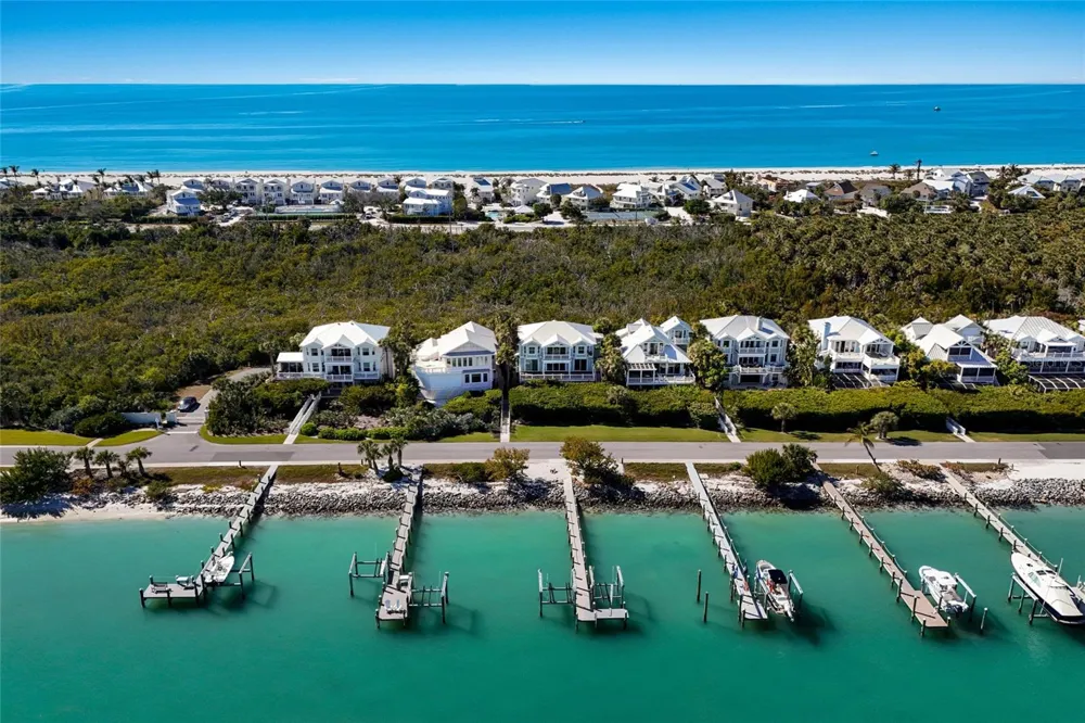 585 BUTTONWOOD BAY DRIVE Boca Grande, FL 33921