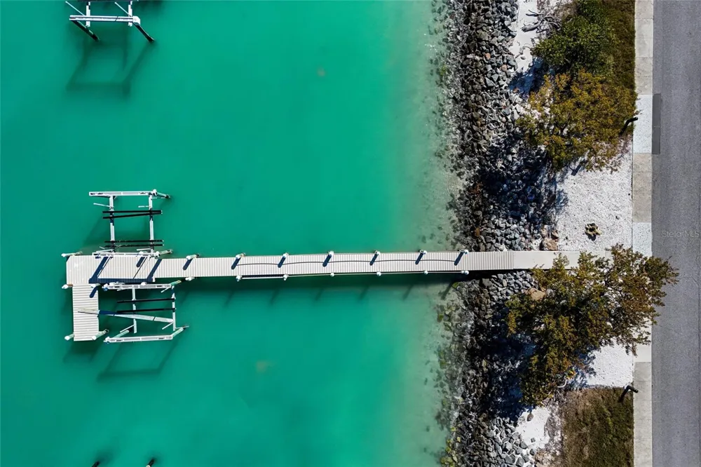 585 BUTTONWOOD BAY DRIVE Boca Grande, FL 33921