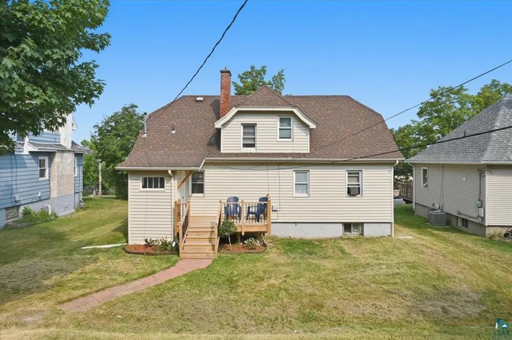 629 Spear Avenue Duluth, MN 55803