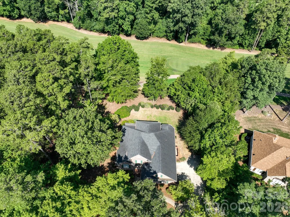 205 Piney Grove Point New London, NC 28127