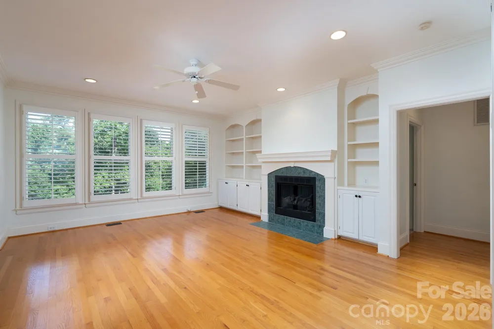205 Piney Grove Point New London, NC 28127