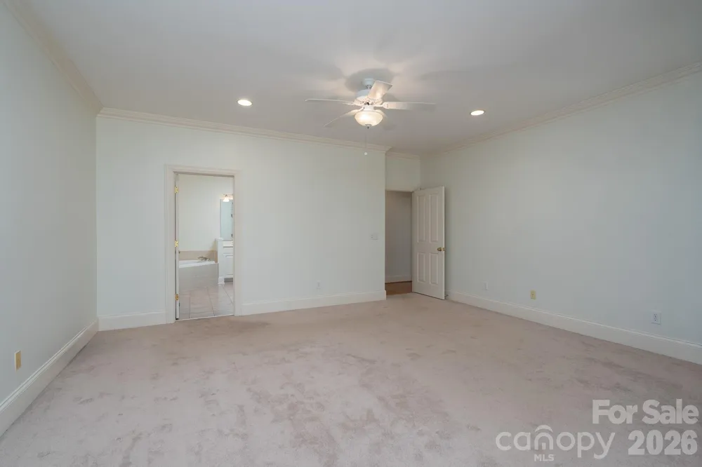 205 Piney Grove Point New London, NC 28127