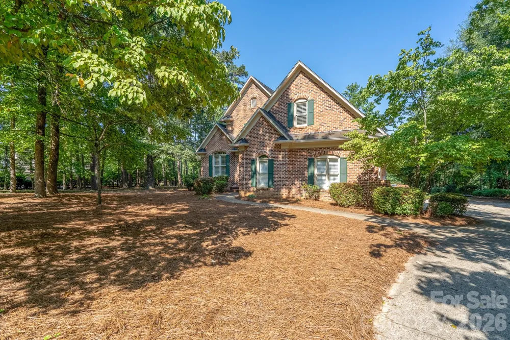 205 Piney Grove Point New London, NC 28127