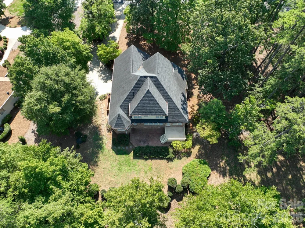 205 Piney Grove Point New London, NC 28127