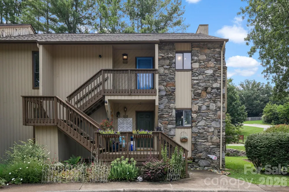 304 Birch Forest Lane Asheville, NC 28803