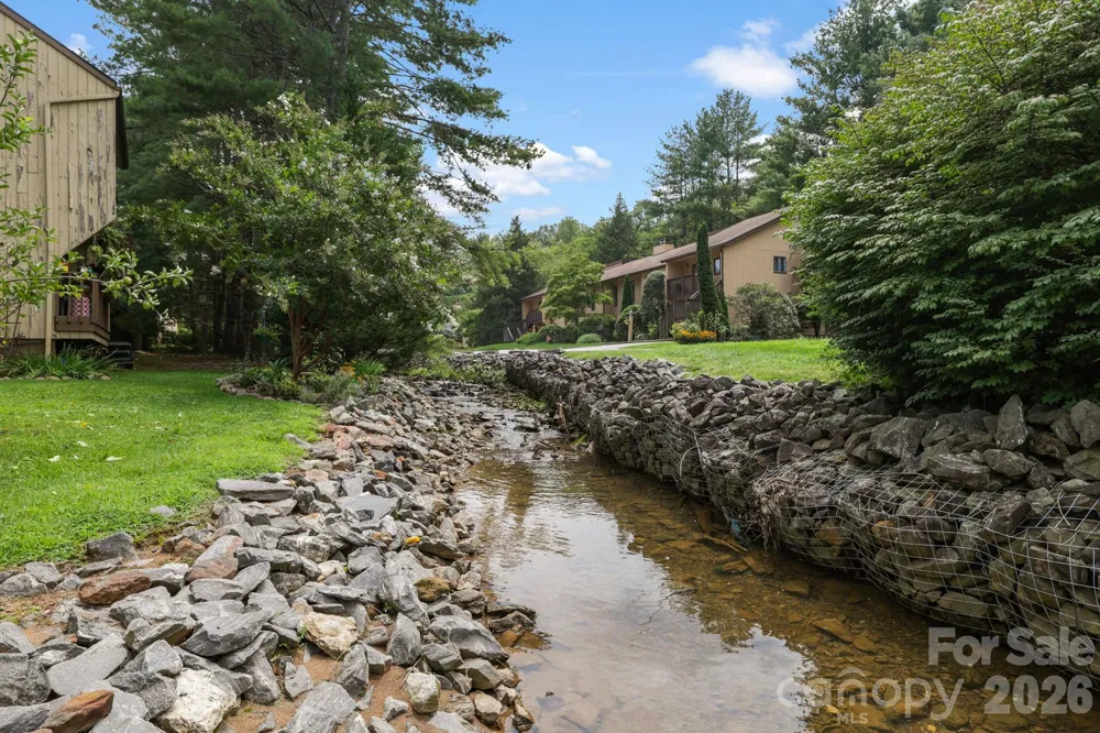 304 Birch Forest Lane Asheville, NC 28803