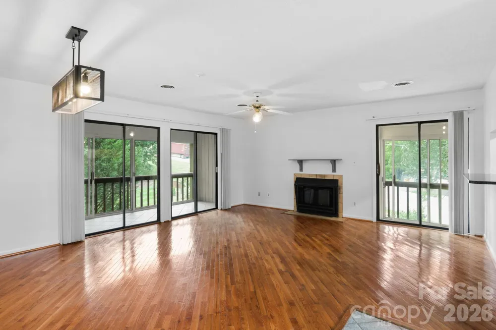 304 Birch Forest Lane Asheville, NC 28803