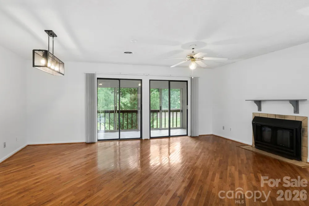 304 Birch Forest Lane Asheville, NC 28803